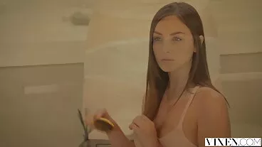 Skinny ταινία με την πανέμορφη Paula Shy από πορν χχχ το TLE