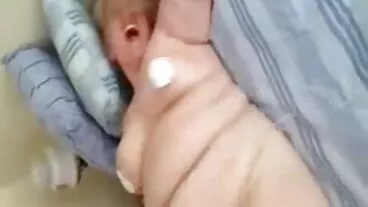 Ταινία Trimmed Pussy χχχ ελληνικα με την όμορφη Sasha Sparrow από το Smut Puppet