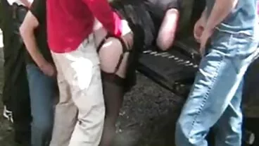 Σεξ με χχχ γιαγια μεσαίου μεγέθους βυζιά με τη δελεαστική Scarlett Mae από την Naughty America