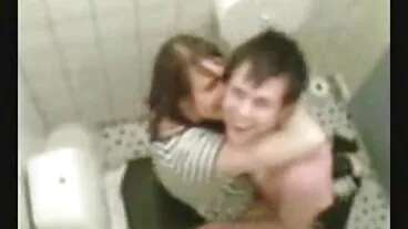 Βίντεο χχχ gonzo Long Hair με την φοβερή Riley Jenner από την Perv City