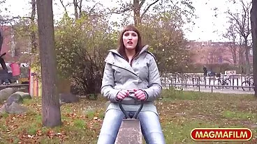 Handjob sex με την 69 χχχ όμορφη Anny Swix και Naomi Bennet από το LetsDoeIt