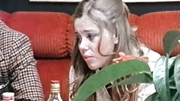 Ιεραποστολική tainies xxx ταινία με την καυλιάρη Rose Monroe από την Bang Bros
