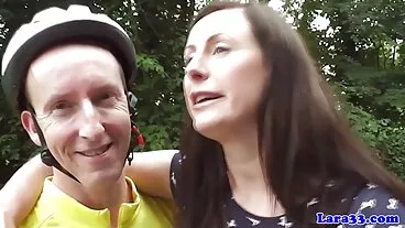 Σκηνή με μακριά μαλλιά με τη δελεαστική Sarah Vandella από το Perv City πορνο χχχ